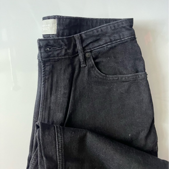 Everlane • Curvy Cheeky Washed Black Denim Jeans - Picture 8 of 11